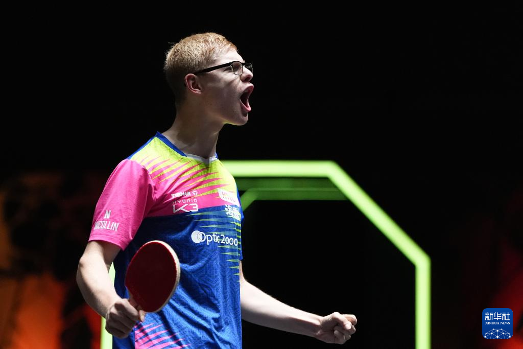 [中超]第17轮：上海海港VS浙江俱乐部.