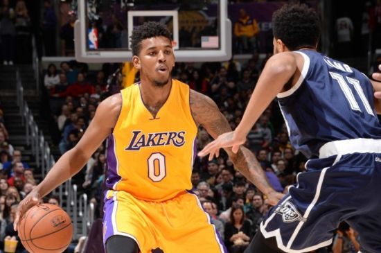 首日热更频 首日热更频